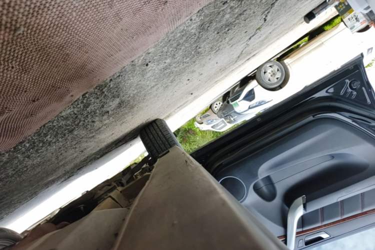Used Haval H6 2014 Sport Version 1.5T Manual Two-Wheel Drive Elite Edition Left Side Sill