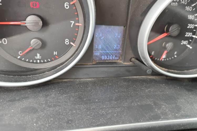 Used Haval H6 2014 Sport Version 1.5T Manual Two-Wheel Drive Elite Edition Odometer Close Up