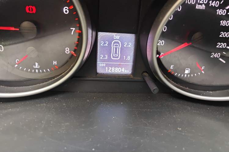 Used Haval H6 2014 Sport Version 1.5T Manual Two-Wheel Drive Elite Edition Odometer Close Up