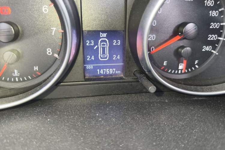 Used Haval H6 2014 Sport Version 1.5T Manual Two-Wheel Drive Elite Edition Odometer Close Up
