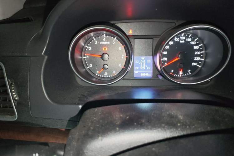 Used Haval H6 2014 Sport Version 1.5T Manual Two-Wheel Drive Elite Edition Odometer Close Up