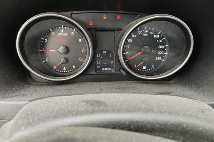 Used Haval H6 2014 Sport Version 1.5T Manual Two-Wheel Drive Elite Edition Odometer Close Up