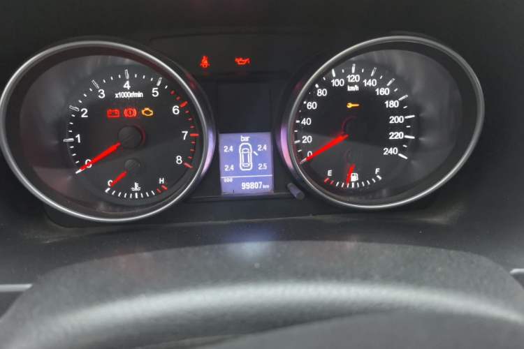 Used Haval H6 2014 Sport Version 1.5T Manual Two-Wheel Drive Elite Edition Odometer Close Up