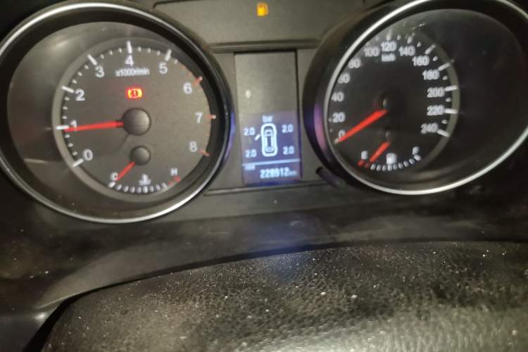 Used Haval H6 2014 Sport Version 1.5T Manual Two-Wheel Drive Elite Edition Odometer Close Up