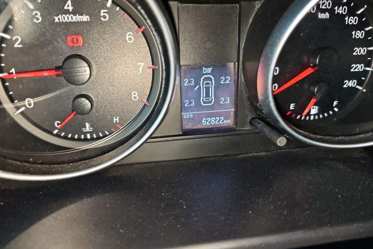 Used Haval H6 2014 Sport Version 1.5T Manual Two-Wheel Drive Elite Edition Odometer Close Up