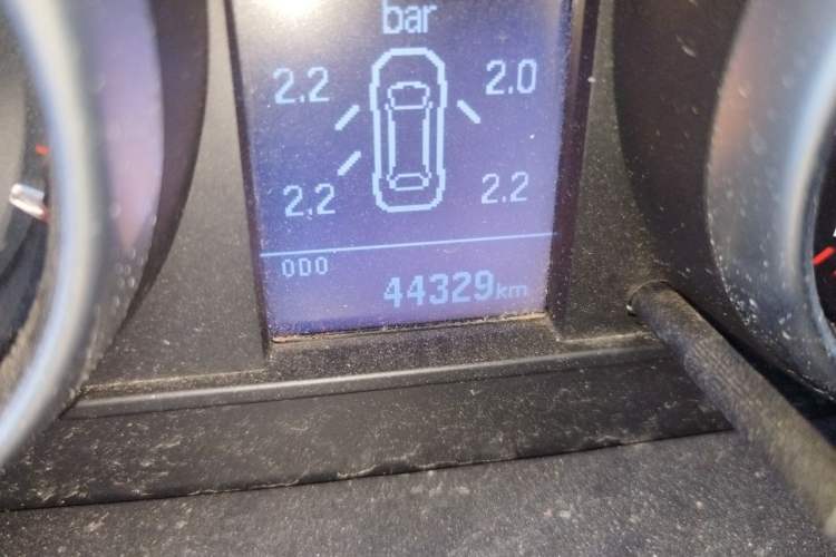 Used Haval H6 2014 Sport Version 1.5T Manual Two-Wheel Drive Elite Edition Odometer Close Up