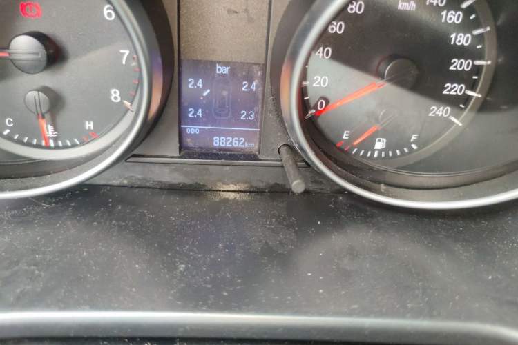 Used Haval H6 2014 Sport Version 1.5T Manual Two-Wheel Drive Elite Edition Odometer Close Up