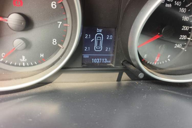 Used Haval H6 2014 Sport Version 1.5T Manual Two-Wheel Drive Elite Edition Odometer Close Up