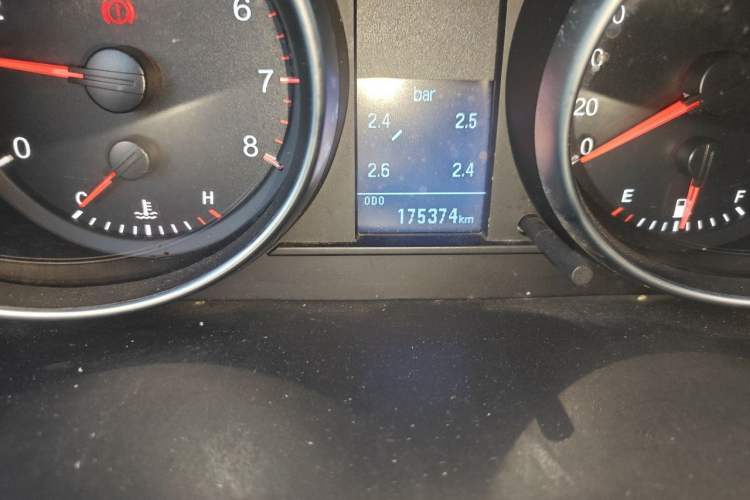 Used Haval H6 2014 Sport Version 1.5T Manual Two-Wheel Drive Elite Edition Odometer Close Up
