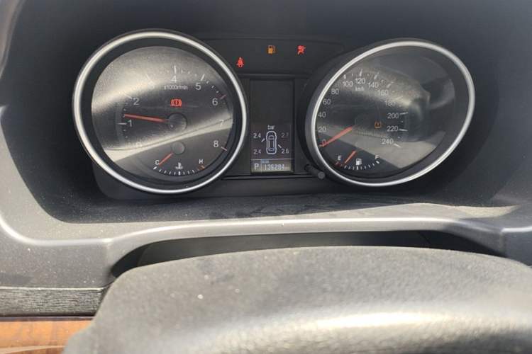 Used Haval H6 2014 Sport Edition 2.4L Automatic Elite Model Odometer Close Up