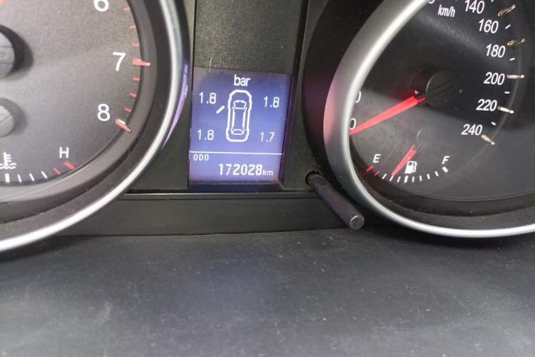 Used Haval H6 2014 Sport Version 1.5T Manual Two-Wheel Drive Elite Edition Odometer Close Up
