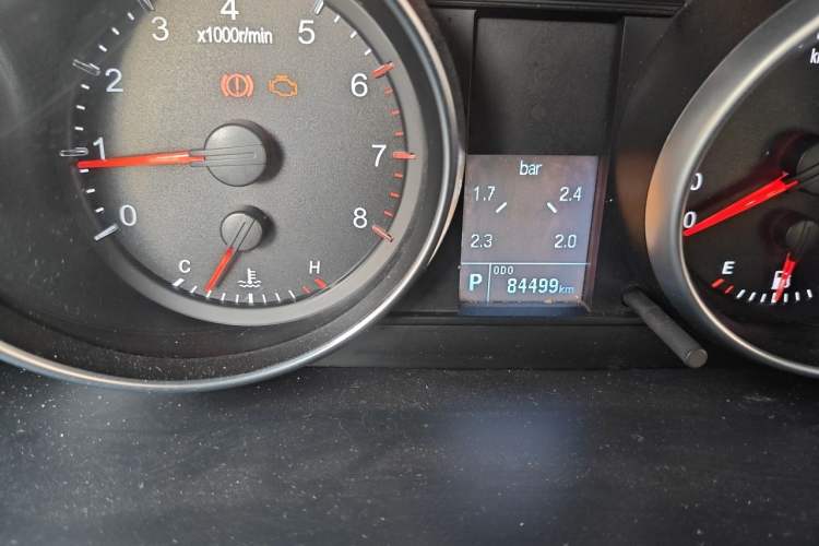 Used Haval H6 2014 Sport Edition 2.4L Automatic Elite Model Odometer Close Up
