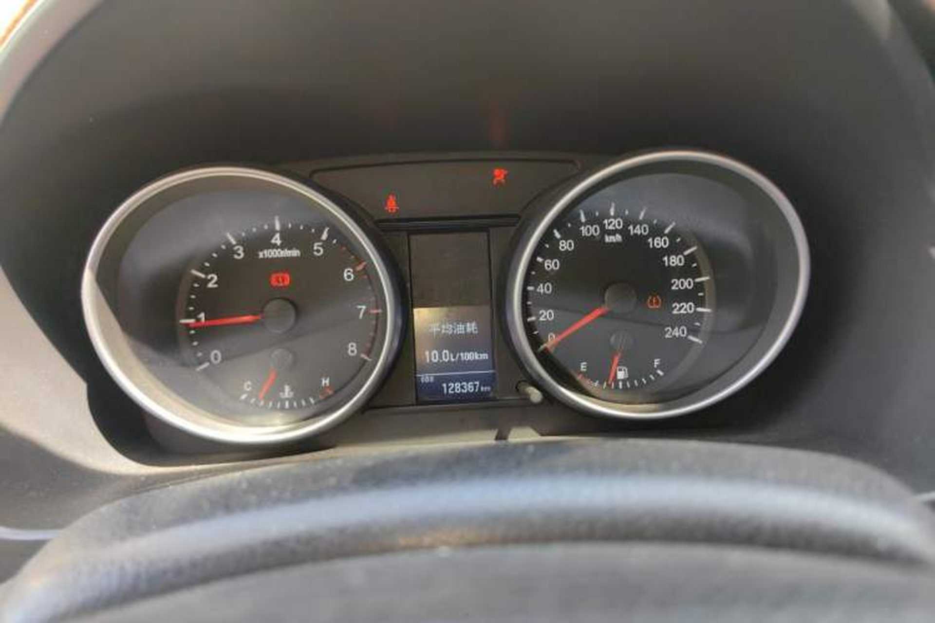 Used Haval H6 2014 Sport Version 1.5T Manual Two-Wheel Drive Elite Edition Odometer Close Up