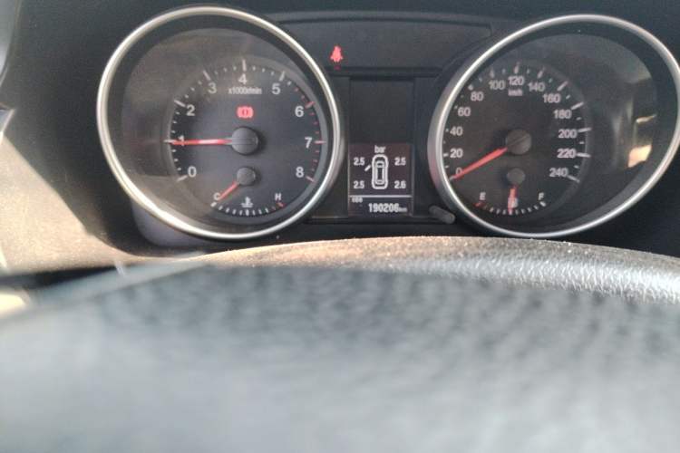 Used Haval H6 2014 Sport Version 1.5T Manual Two-Wheel Drive Elite Edition Odometer Close Up