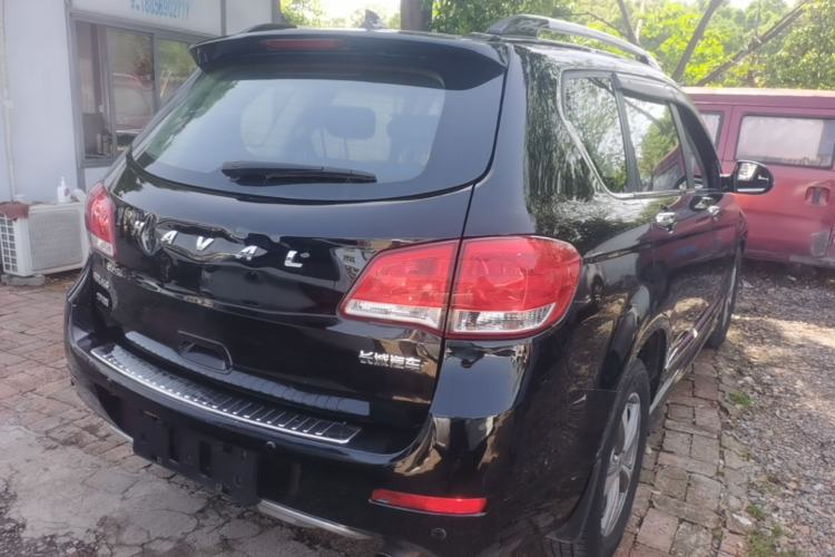 Used Haval H6 2014 Upgraded Model 2.0T Diesel Manual Two-Wheel Drive Urban Version Rear Right 45 Deg