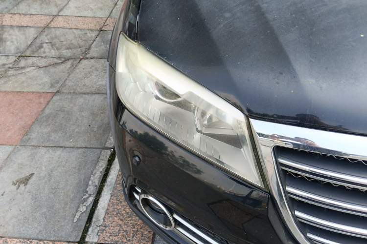 Used Haval H6 2014 Sport Version 1.5T Manual Two-Wheel Drive Elite Edition Right Front Headlight