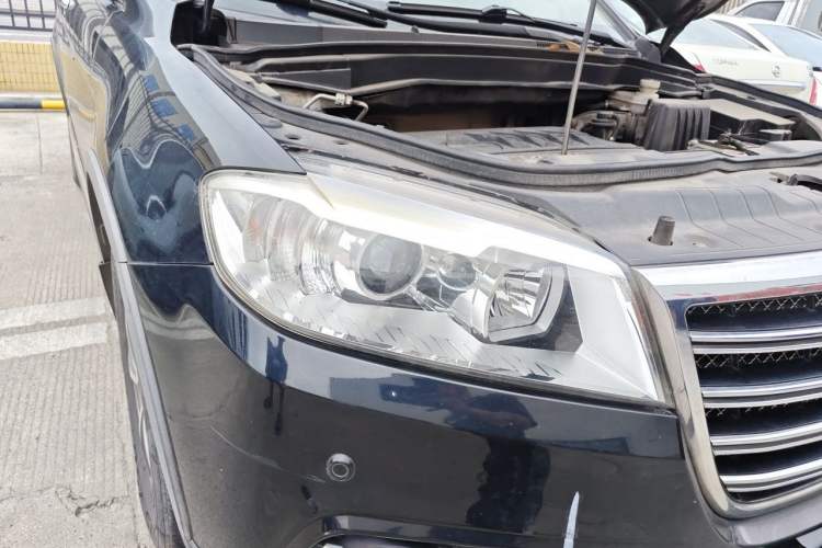 Used Haval H6 2014 Sport Version 1.5T Manual Two-Wheel Drive Elite Edition Right Front Headlight