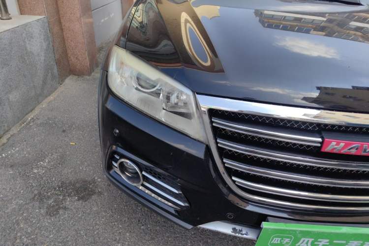 Used Haval H6 2014 Sport Edition 2.0T Diesel Manual Two-Wheel Drive Prestige Model Right Front Headlight