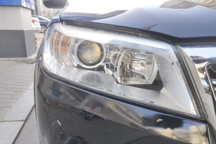 Used Haval H6 2014 Sport Edition 2.4L Automatic Elite Model Right Front Headlight