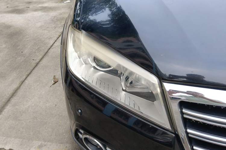 Used Haval H6 2014 Sport Version 1.5T Manual Two-Wheel Drive Elite Edition Right Front Headlight