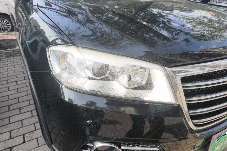 Used Haval H6 2014 Sport Version 1.5T Manual Two-Wheel Drive Elite Edition Right Front Headlight
