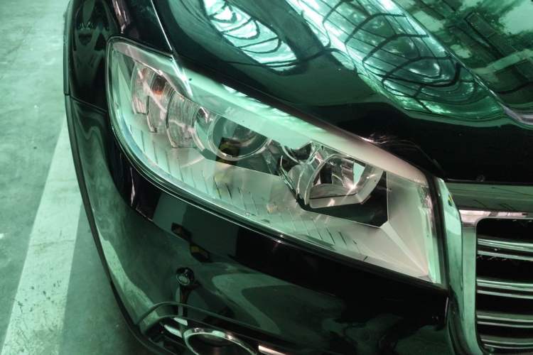 Used Haval H6 2014 Sport Version 1.5T Manual Two-Wheel Drive Elite Edition Right Front Headlight