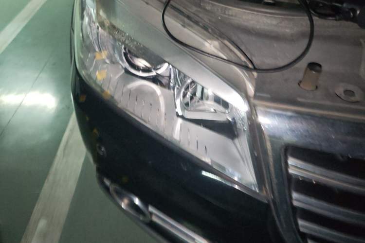 Used Haval H6 2014 Sport Version 1.5T Manual Two-Wheel Drive Elite Edition Right Front Headlight