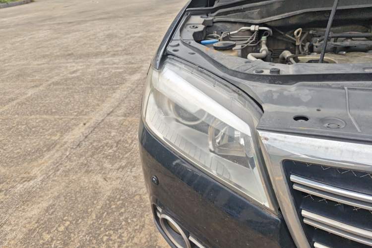 Used Haval H6 2014 Sports Edition 2.4L Automatic Prestige Model Right Front Headlight