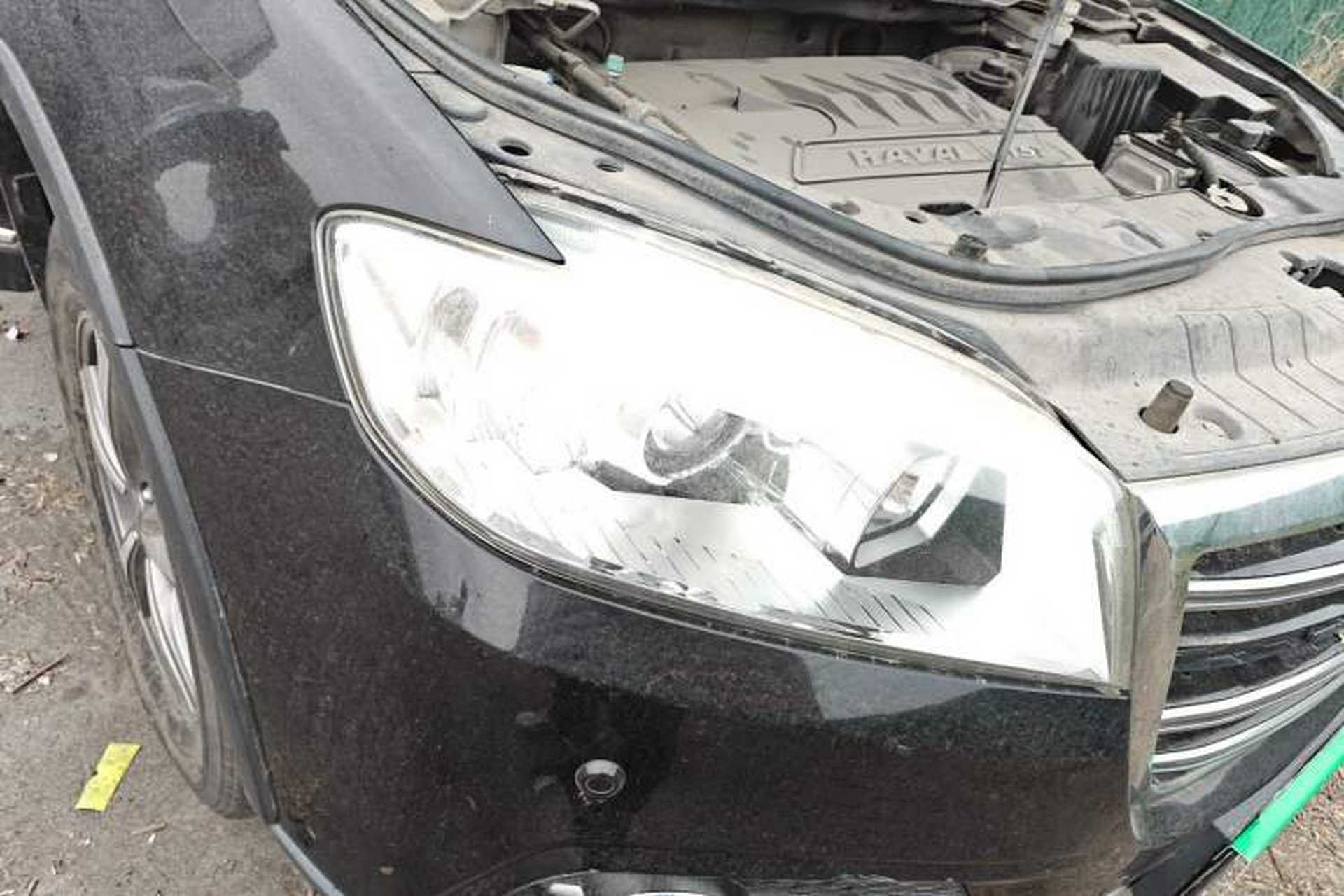 Used Haval H6 2014 Sport Version 1.5T Manual Two-Wheel Drive Elite Edition Right Front Headlight
