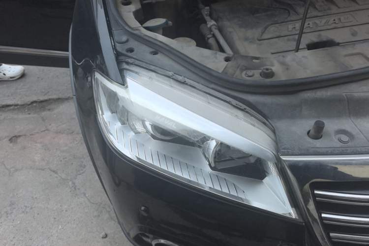 Used Haval H6 2014 Sport Version 1.5T Manual Two-Wheel Drive Elite Edition Right Front Headlight