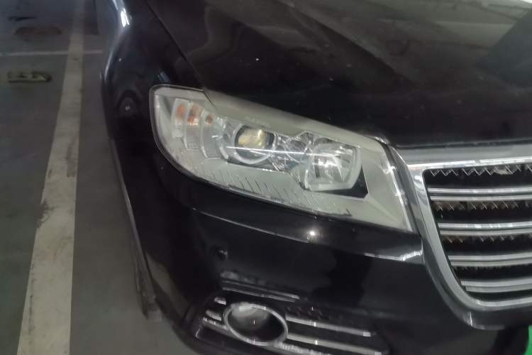 Used Haval H6 2014 Sport Version 1.5T Manual Two-Wheel Drive Elite Edition Right Front Headlight
