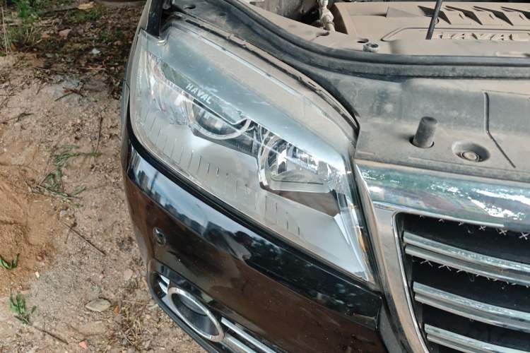Used Haval H6 2014 Sport Version 1.5T Manual Two-Wheel Drive Elite Edition Right Front Headlight