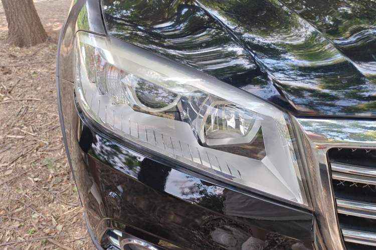 Used Haval H6 2014 Sport Version 1.5T Manual Two-Wheel Drive Elite Edition Right Front Headlight