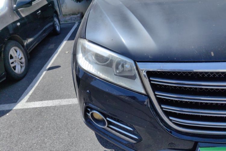 Used Haval H6 2014 Sport Version 1.5T Manual Two-Wheel Drive Elite Edition Right Front Headlight