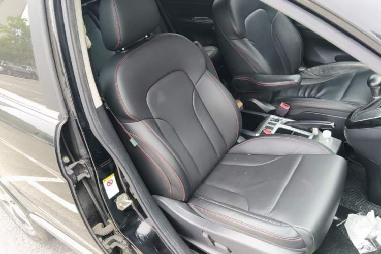 Used Haval H6 2014 Sport Edition 2.4L Automatic Elite Model Right Front Seat