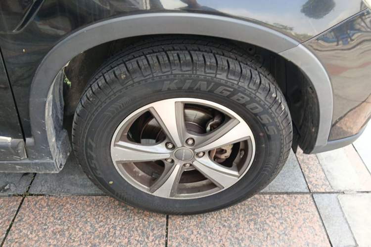 Used Haval H6 2014 Sport Version 1.5T Manual Two-Wheel Drive Elite Edition Right Front Wheel Hub