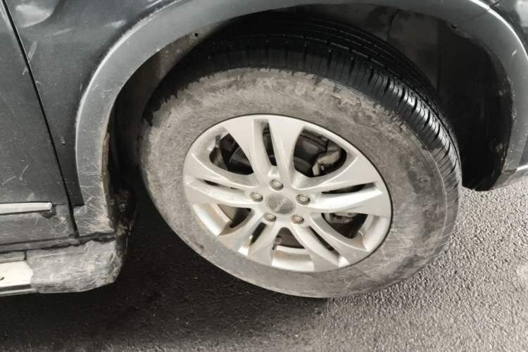 Used Haval H6 2014 Upgraded Model 1.5T Manual Two-Wheel Drive Elite Version Right Front Wheel Hub