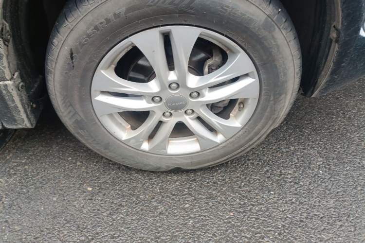 Used Haval H6 2014 Upgraded Model 1.5T Manual 4x4 Elite Version Right Front Wheel Hub