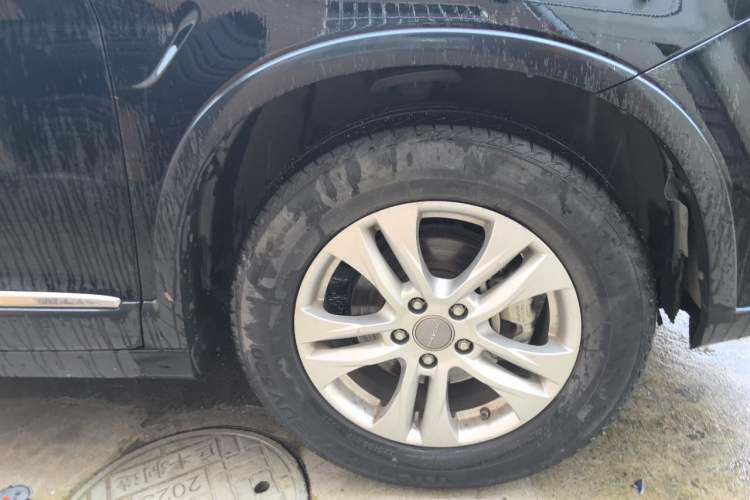 Used Haval H6 2014 Sport Edition 2.4L Automatic Elite Model Right Front Wheel Hub