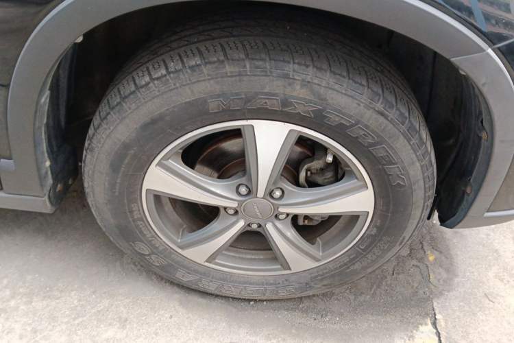 Used Haval H6 2014 Sport Version 1.5T Manual Two-Wheel Drive Elite Edition Right Front Wheel Hub