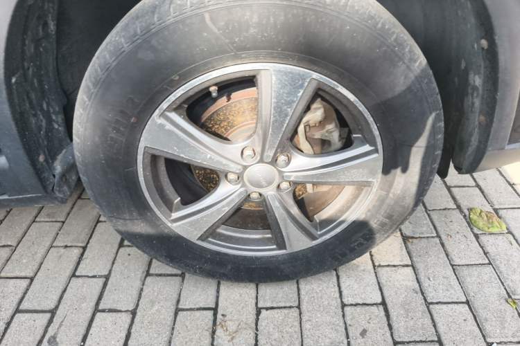 Used Haval H6 2014 Sport Version 1.5T Manual Two-Wheel Drive Elite Edition Right Front Wheel Hub