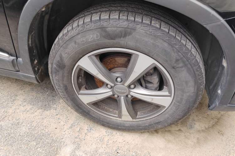 Used Haval H6 2014 Sport Version 1.5T Manual Two-Wheel Drive Elite Edition Right Front Wheel Hub