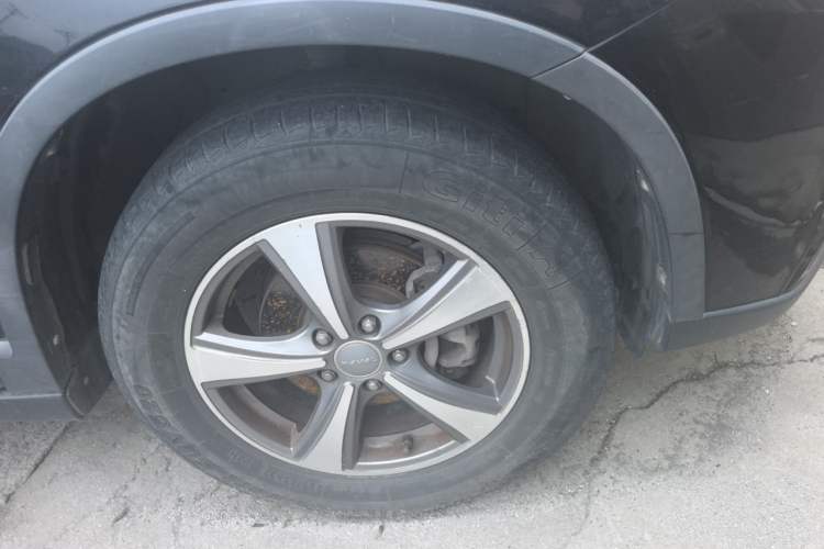 Used Haval H6 2014 Sport Version 1.5T Manual Two-Wheel Drive Elite Edition Right Front Wheel Hub