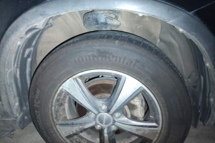 Used Haval H6 2014 Sport Version 1.5T Manual Two-Wheel Drive Elite Edition Right Front Wheel Hub