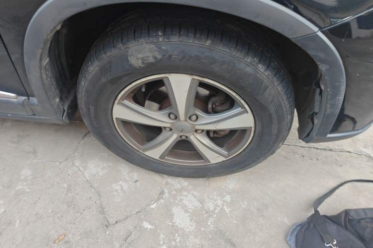 Used Haval H6 2014 Sport Version 1.5T Manual Two-Wheel Drive Elite Edition Right Front Wheel Hub