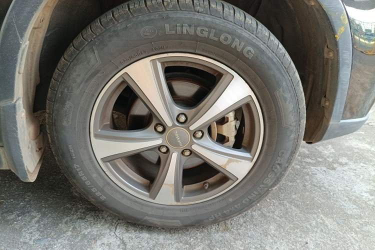 Used Haval H6 2014 Sport Version 1.5T Manual Two-Wheel Drive Elite Edition Right Front Wheel Hub