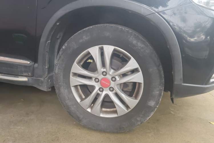 Used Haval H6 2014 Sport Version 1.5T Manual Two-Wheel Drive Elite Edition Right Front Wheel Hub