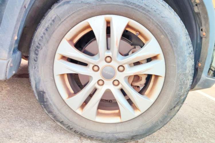 Used Haval H6 2014 Sport Version 1.5T Manual Two-Wheel Drive Elite Edition Right Front Wheel Hub