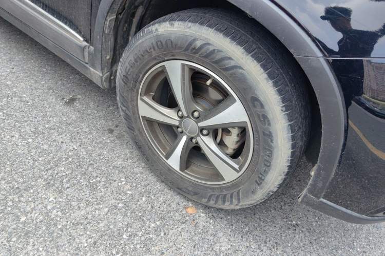 Used Haval H6 2014 Sport Version 1.5T Manual Two-Wheel Drive Elite Edition Right Front Wheel Hub