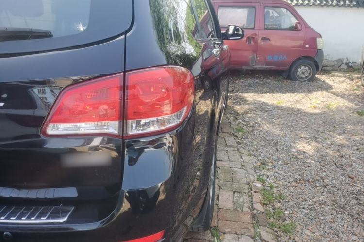 Used Haval H6 2014 Upgraded Model 2.0T Diesel Manual Two-Wheel Drive Urban Version Right Rear Taillight